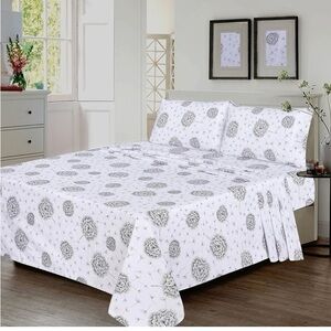 Ruvanti Sheet Set NWT Full Size 100 % Cotten Black and White Dandelion Pattern